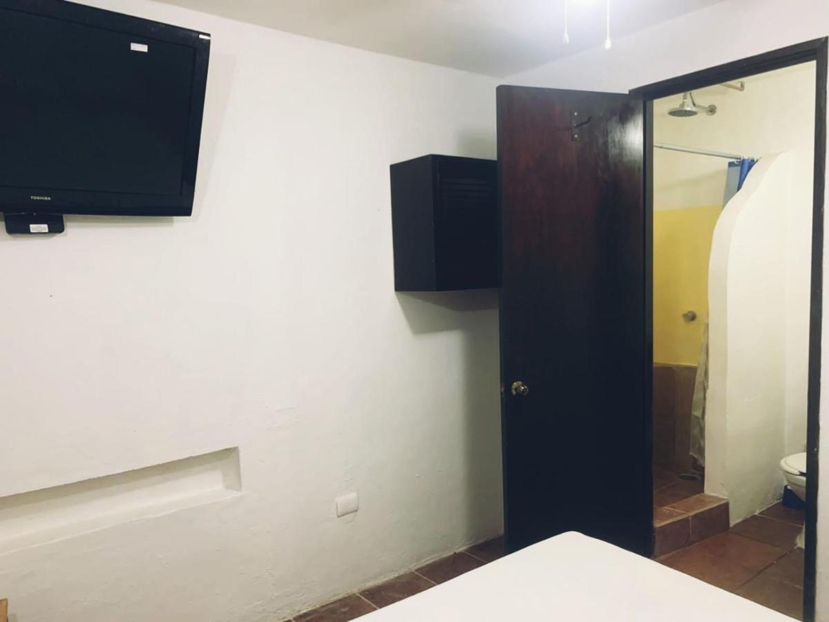 Moonshine Hotel Playa del Carmen Bagian luar foto