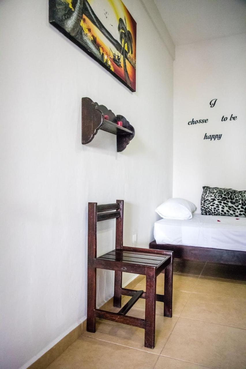 Moonshine Hotel Playa del Carmen Bagian luar foto