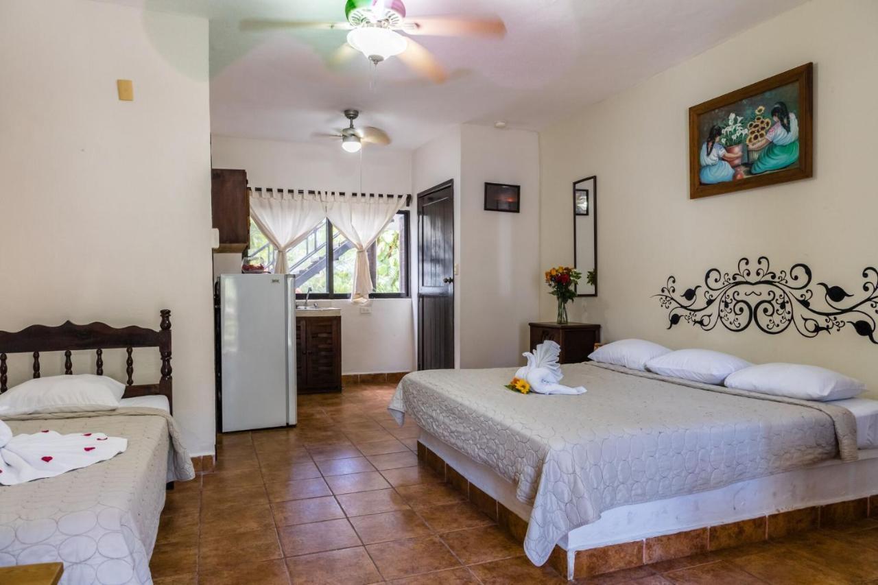 Moonshine Hotel Playa del Carmen Bagian luar foto