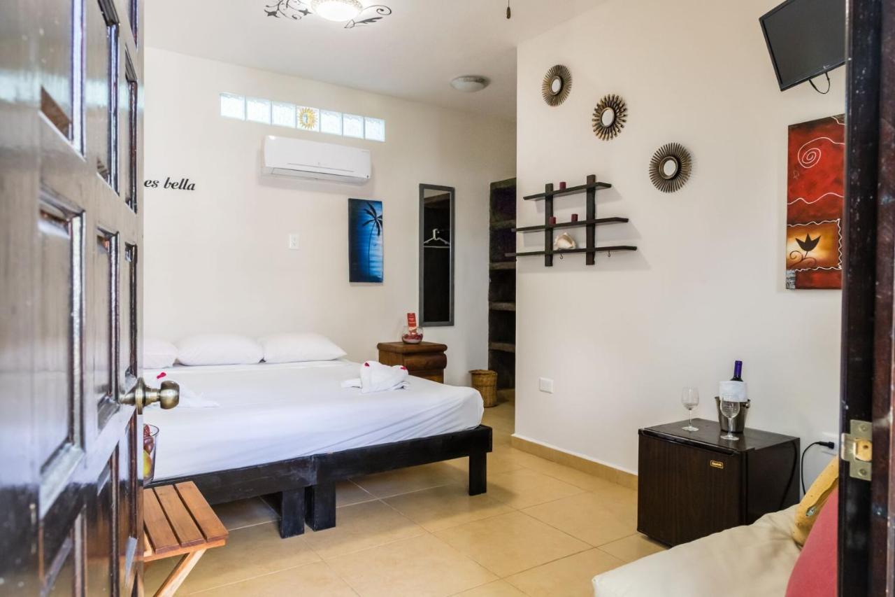 Moonshine Hotel Playa del Carmen Bagian luar foto